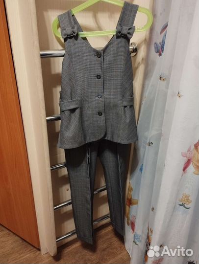 Жилетка и брюки фирма Дести