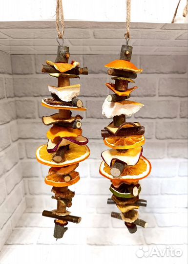 Игрушки-погрызушки для попугаев