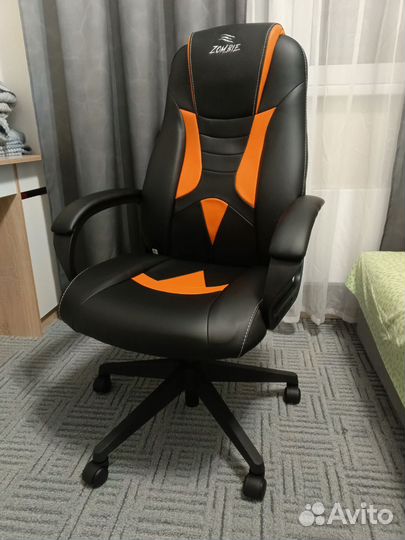 Компьютерное кресло новое