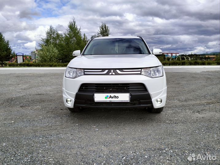 Mitsubishi Outlander 3.0 AT, 2013, 239 400 км
