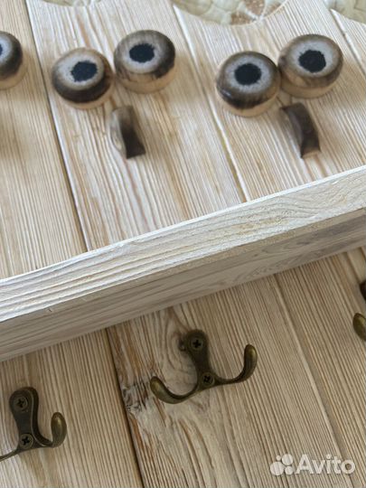 Вешалка настенная