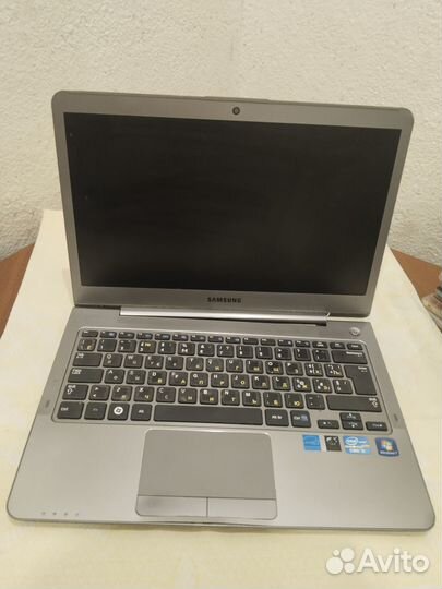 Ноутбук Samsung NP 530U3B