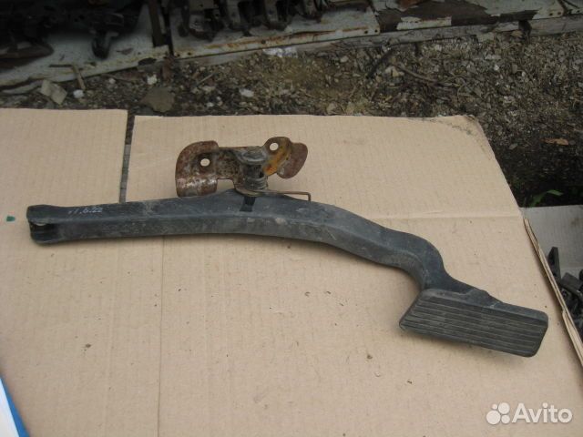 Педаль газа Hyundai Sonata 3 (1996-1998)