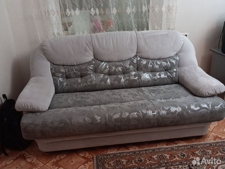 Диван плюс два кресла