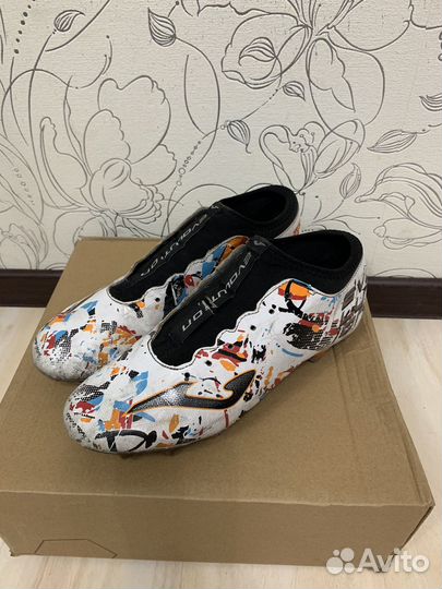 Футбольные бутсы Joma