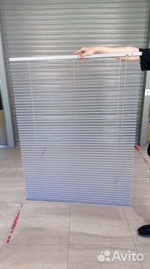 Жалюзи горизонтальные бу