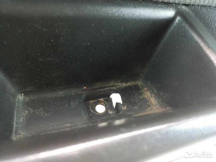 Обшивка двери передней правой Chevrolet Cruze 1