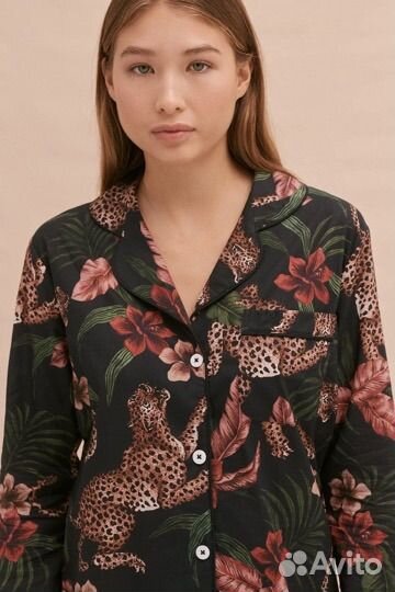 Пижама М, Desmond & Dempsey