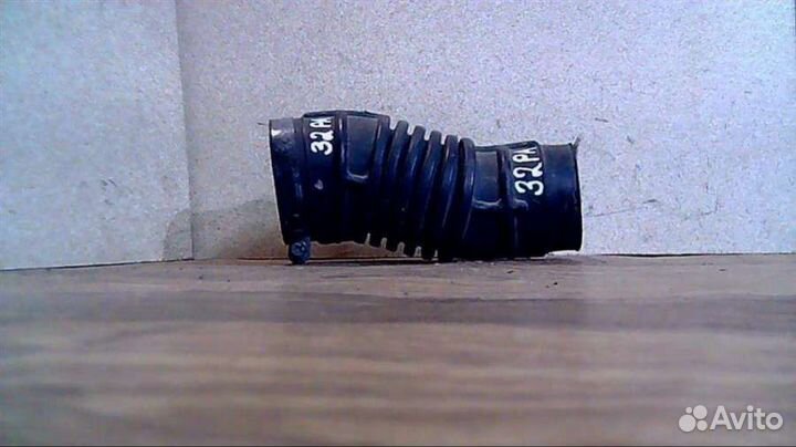 Патрубок воздушного фильтра Kia Sportage - 1 покол