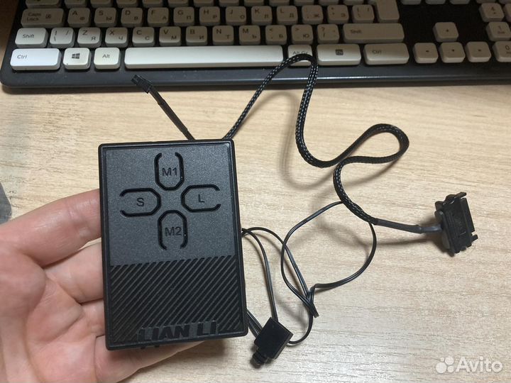 Lian Li Strimer Plus 2x8pin 300mm + контроллер