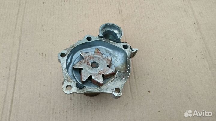 Насос водяной Mitsubishi Grandis I