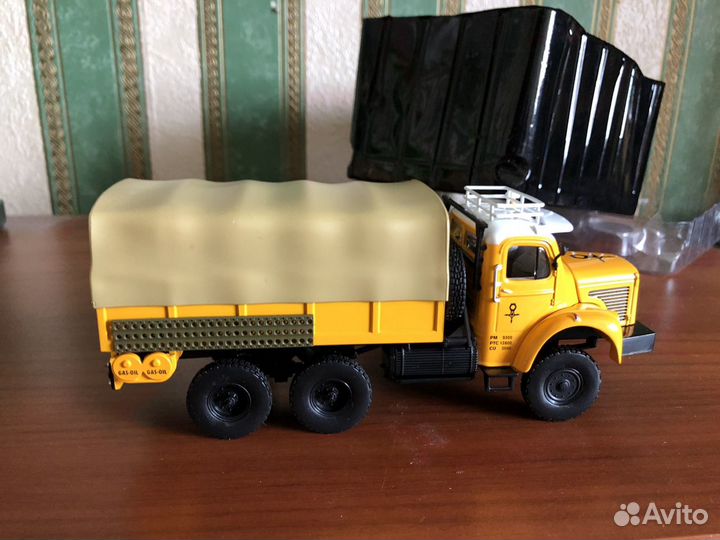 Модель автомобиля Berliet GBC 1:43