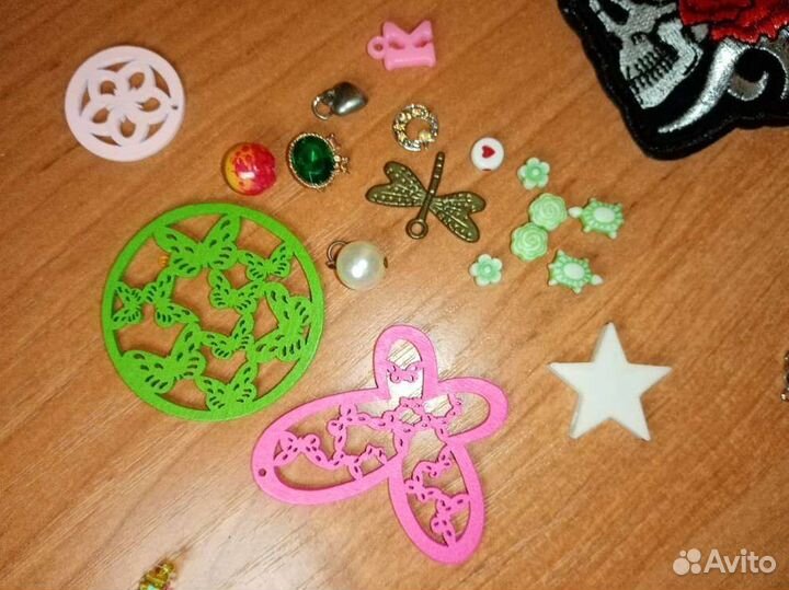 Бисер, бусины, скрапбукинг, нашивки