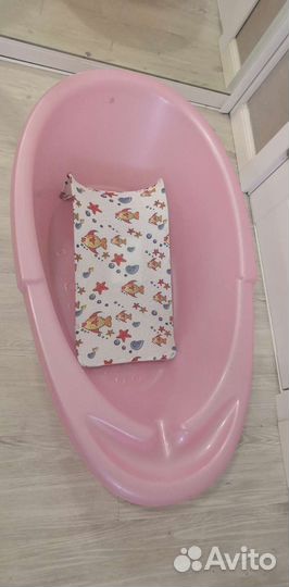 Ванночка с горкой для купания малыша