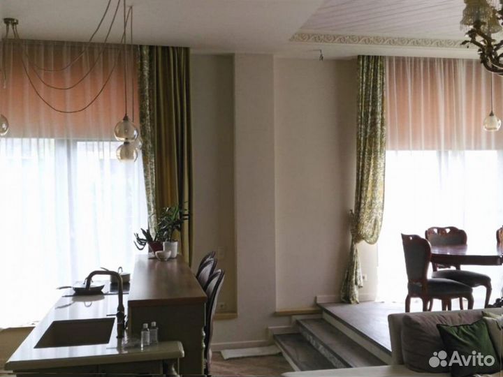 Рулонные шторы с Алисой на заказ