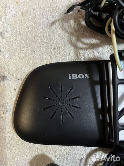 Видеорегистратор на зеркало