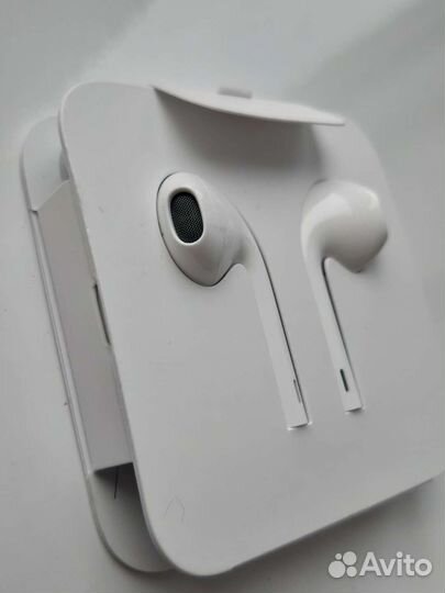 Оригинальные наушники apple