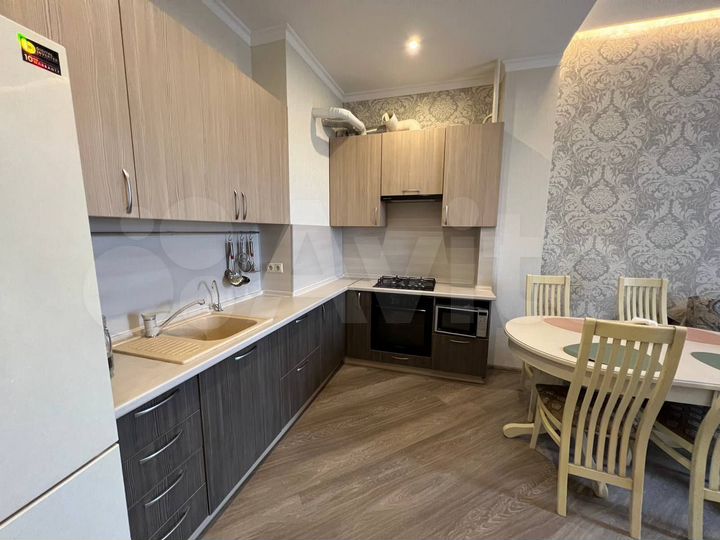 2-к. квартира, 42 м², 4/8 эт.