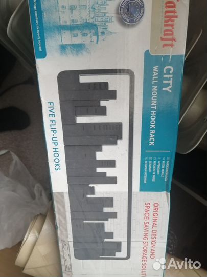 Стильная вешалка sity