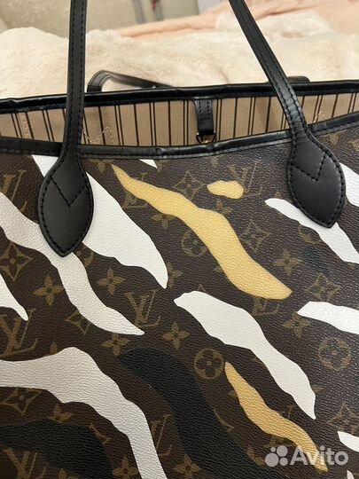 Сумка тот Louis Vuitton