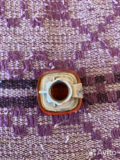 Повторитель поворота в крыло 4D0949101