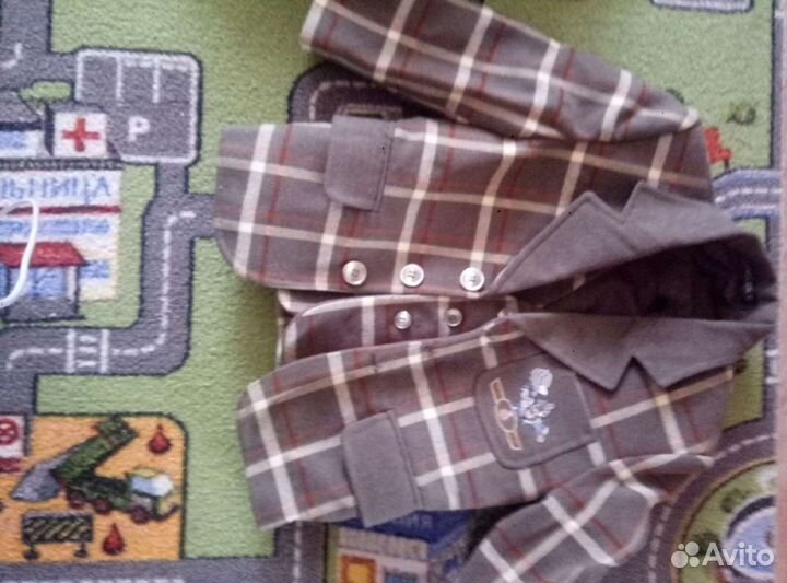 Пиджак и жилетка на 3-4года