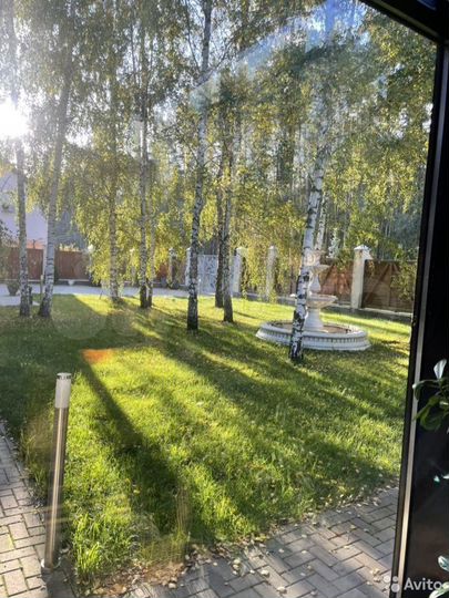 Коттедж 800 м² на участке 16 сот.