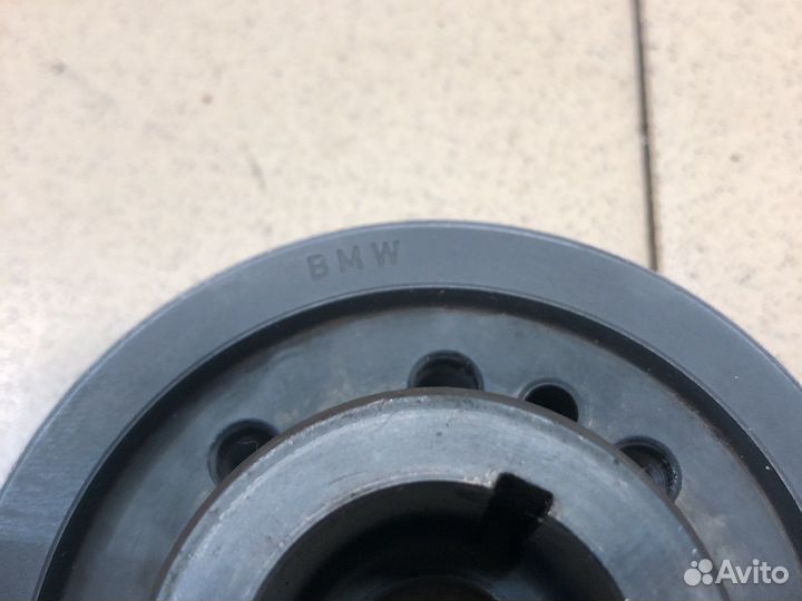 BMW 7 E65 4.4 Шкив коленвала