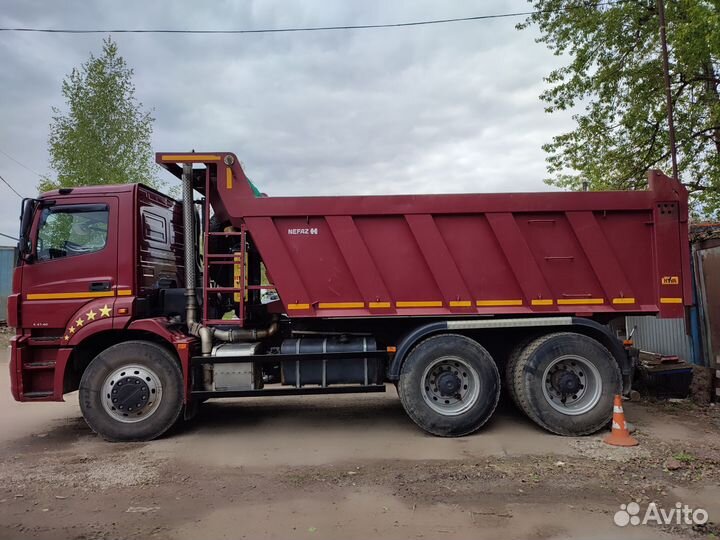 Водитель самосвала категории с