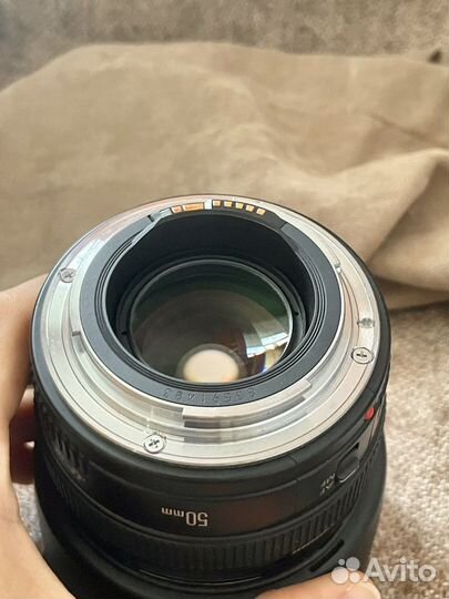 Объектив Canon 50mm f/1.4 USM