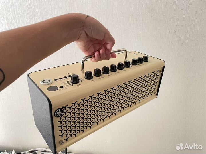 Комбоусилитель Yamaha THR10II