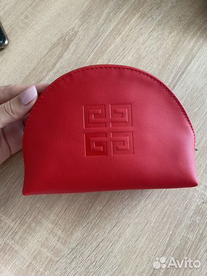 Косметички брендовые