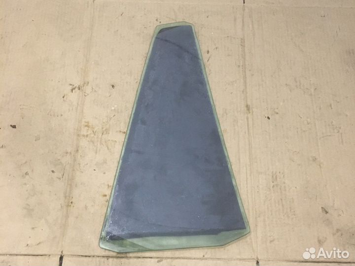 Стекло боковое Тоyota RAV4(2645)