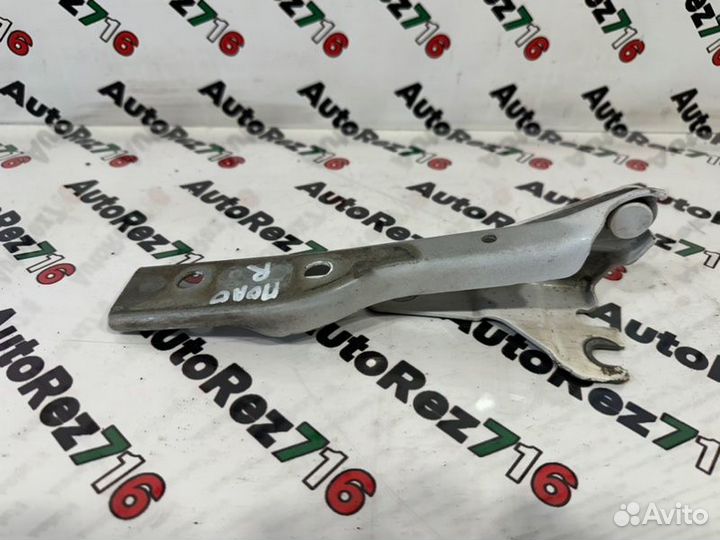 Петля капота правая Volkswagen Polo 5 хетчбек CGP