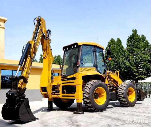 Экскаватор-погрузчик MST M644, 2023