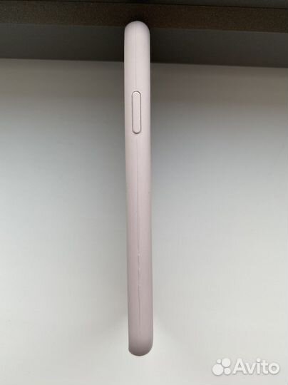 Комплект из двух чехлов на iPhone XR