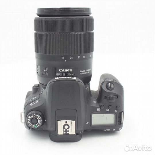 Canon EOS 77D Kit EF-S 18-135mm f/3.5-5.6 IS, б/у