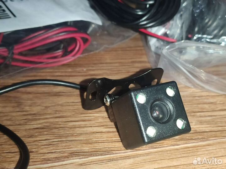 Камера заднего вида на наш автомобиль