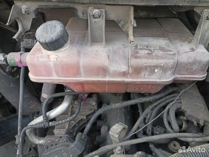 Бачок расширительный Iveco Daily 3.0 дизель 2014