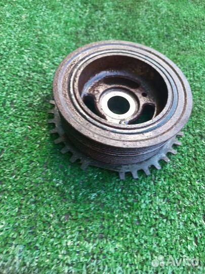 Шкив коленвала Mazda 2.0 LF