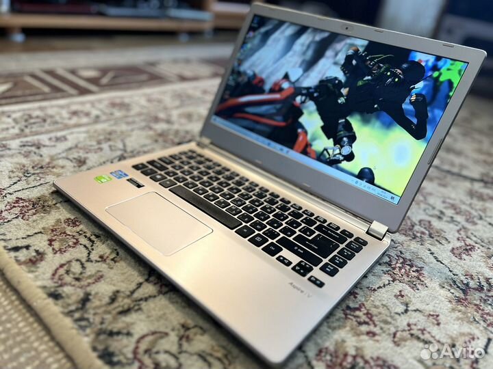 Игровой Ноутбук Acer core i5/8гб/ssd/GT 740m