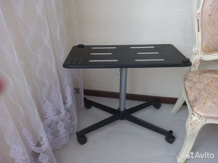 Подставка для телевизора