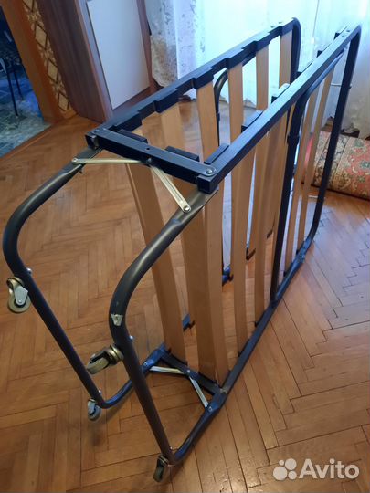 Раскладушка (кровать раскладная)