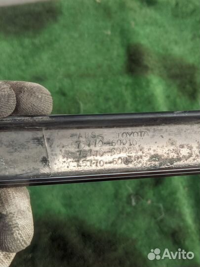 Молдинг Капота Toyota land Cruiser Prado 150