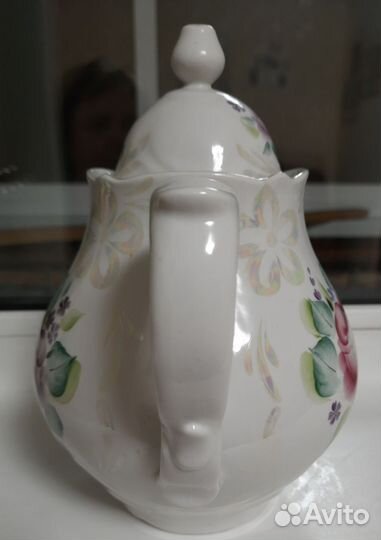 Чайник фарфоровый заварочный,на 2 л.СССР