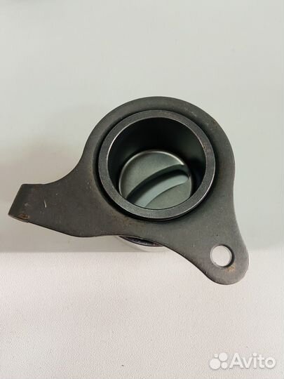 Ролик натяжной ремня грм Toyota Corolla 1.3/1.4 92