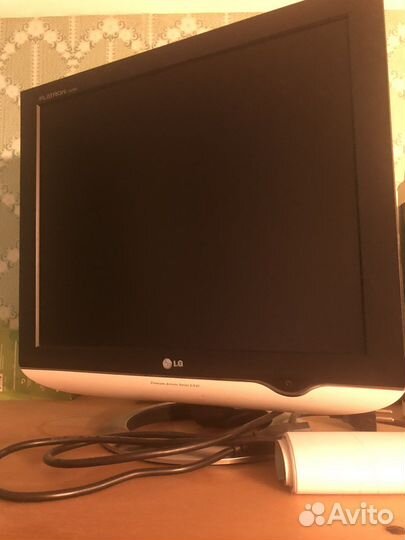 Монитор LG flatron L1940BQ