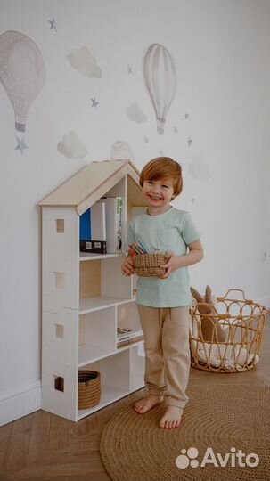 Стеллаж в детскую комнату