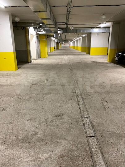 Машиноместо, 15 м²