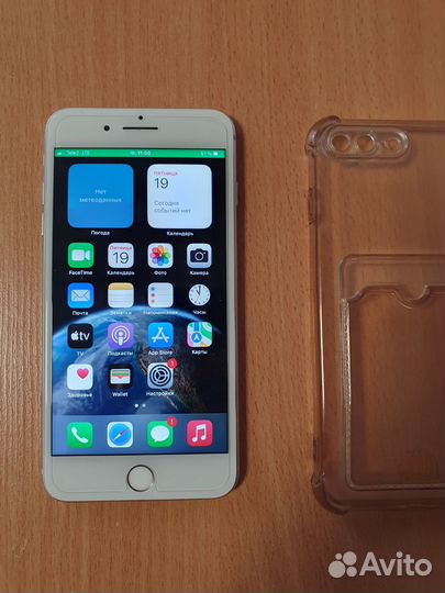 iPhone 8 Plus, 128 ГБ